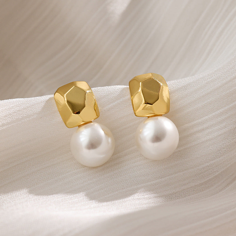 Women's Metal High-grade Temperamental Pearl Stud Earrings